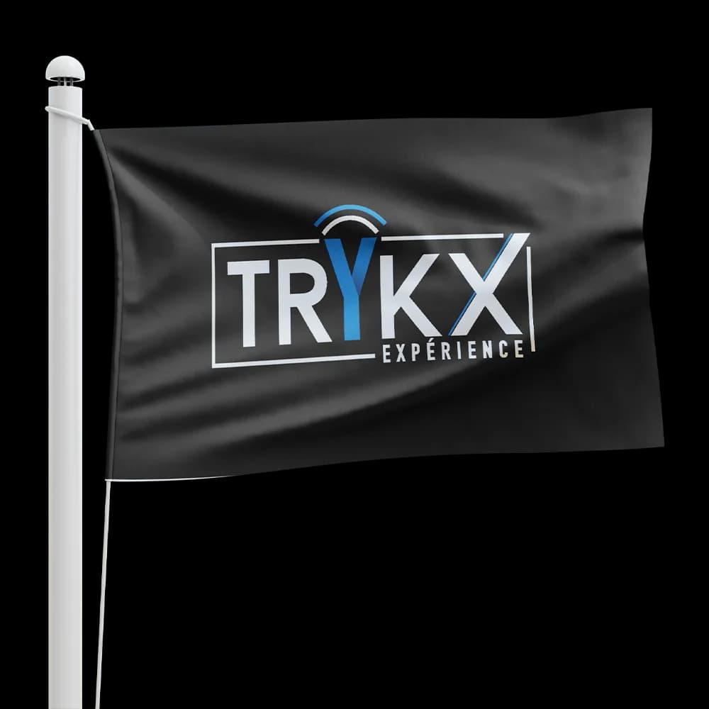 Drapeau noir avec logo Trykx